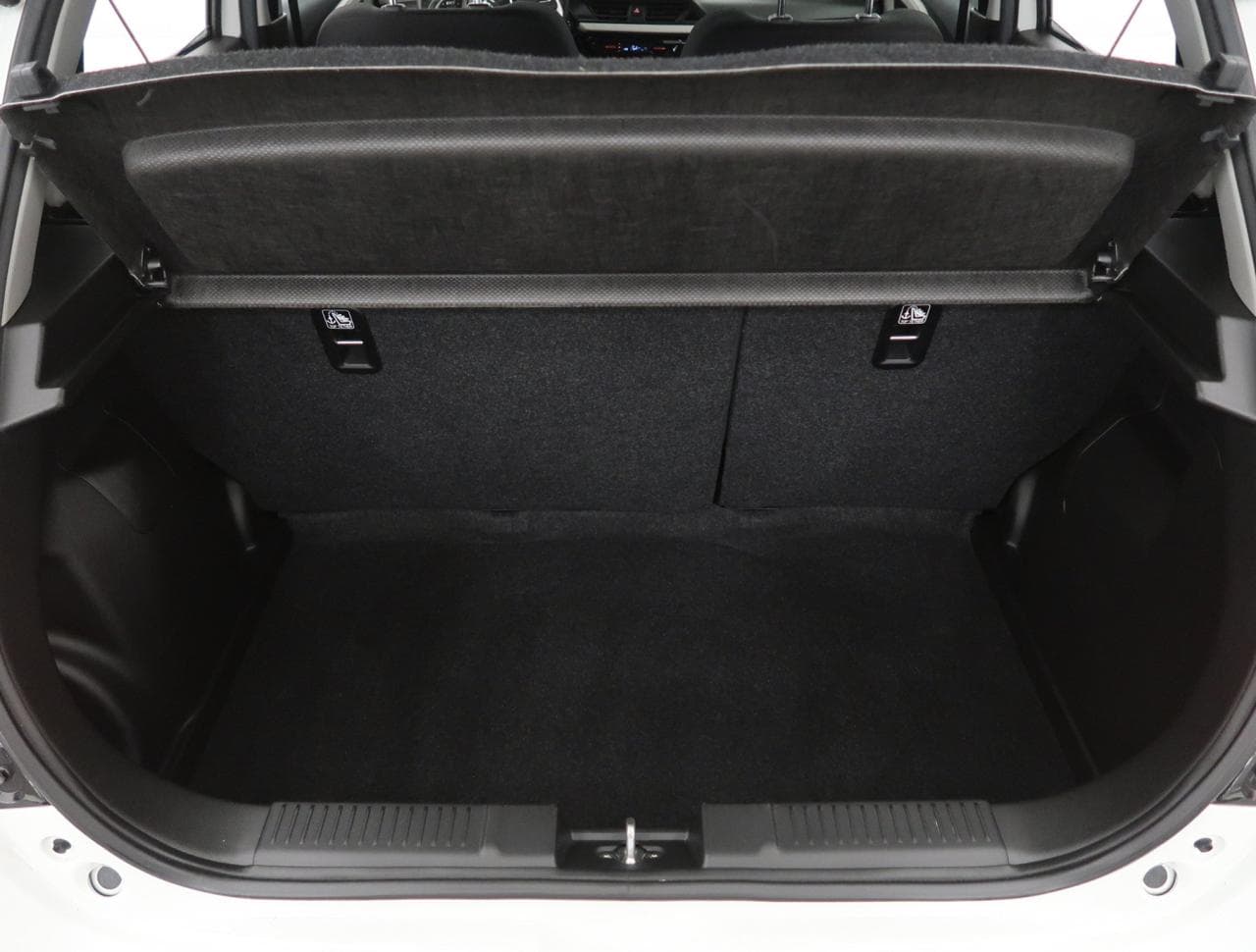 2025 Suzuki SWIFT - 20