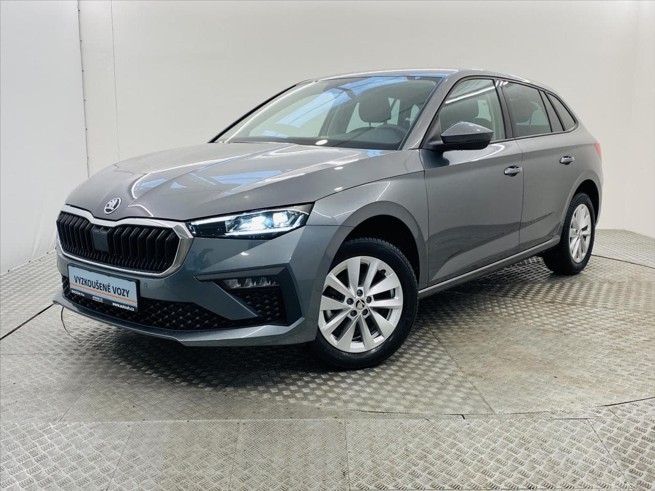 Škoda Scala 1,0 TSI 85kW DSG Selection hatchback