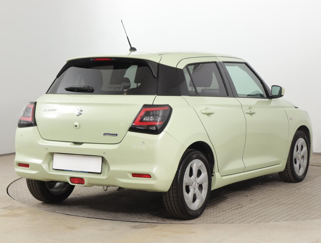 2025 Suzuki SWIFT - 7