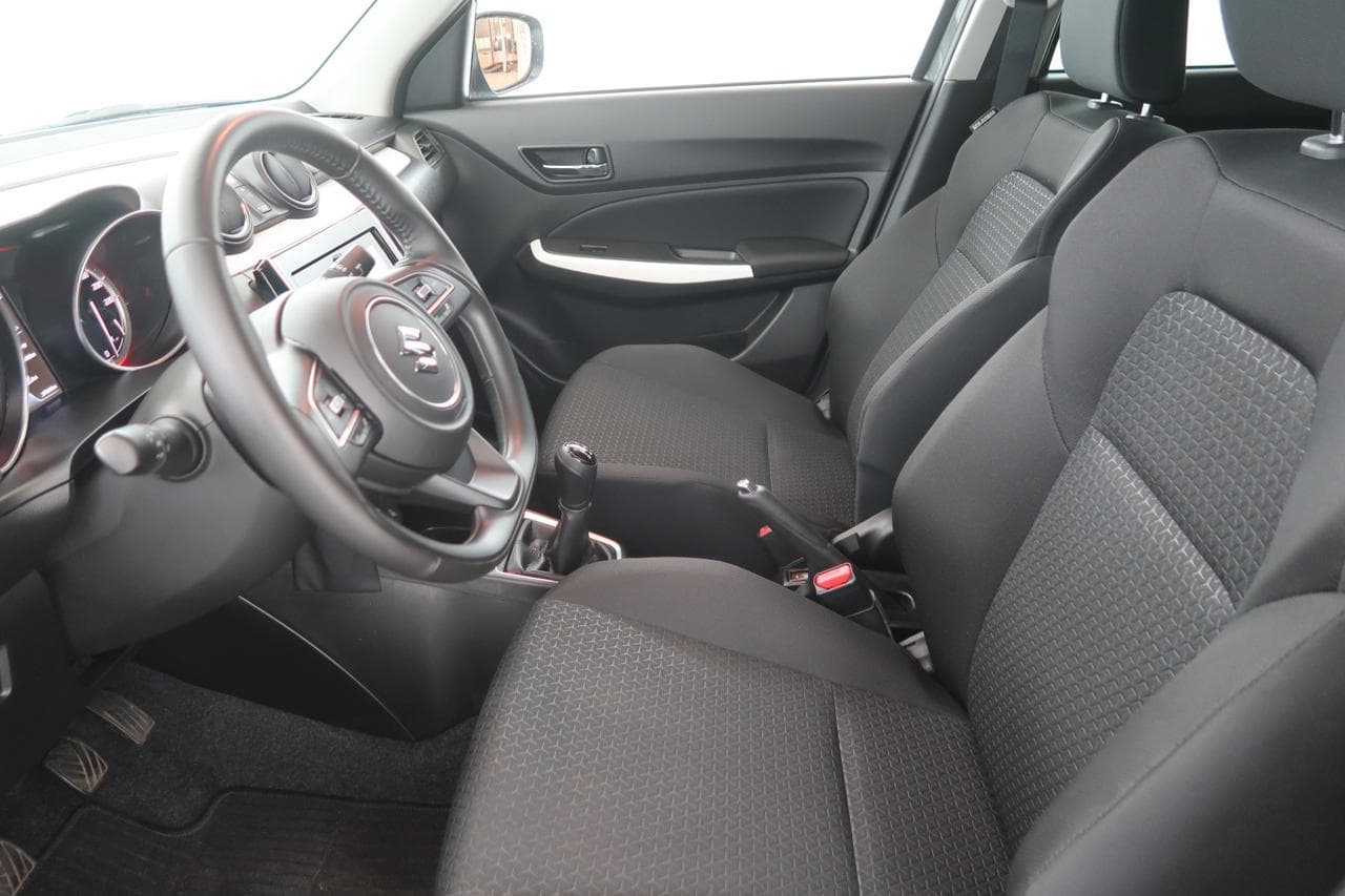 2023 Suzuki SWIFT - 16