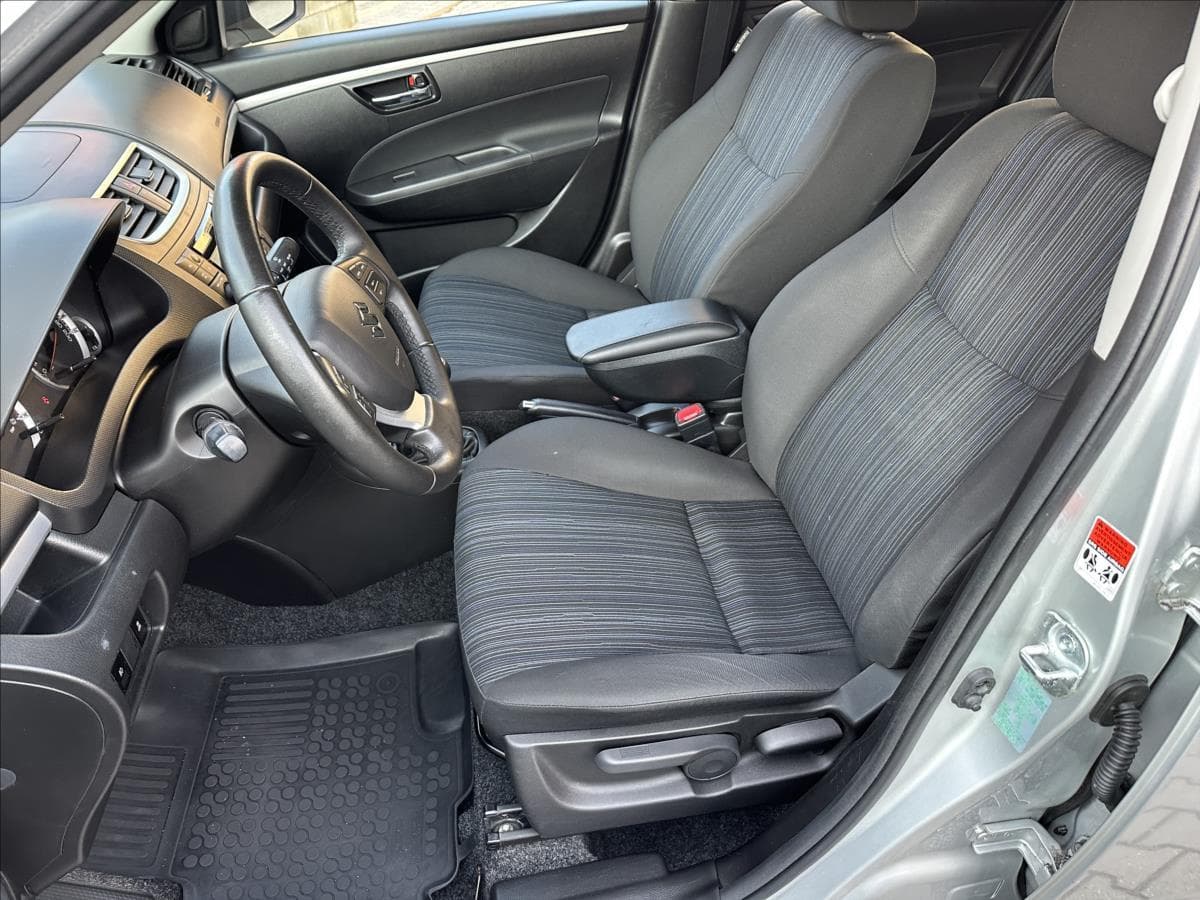 2014 Suzuki SWIFT - 12