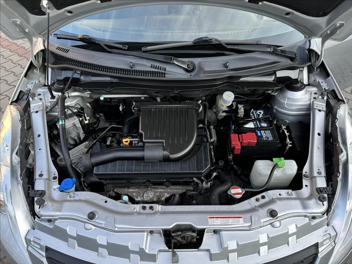 2014 Suzuki SWIFT - 11