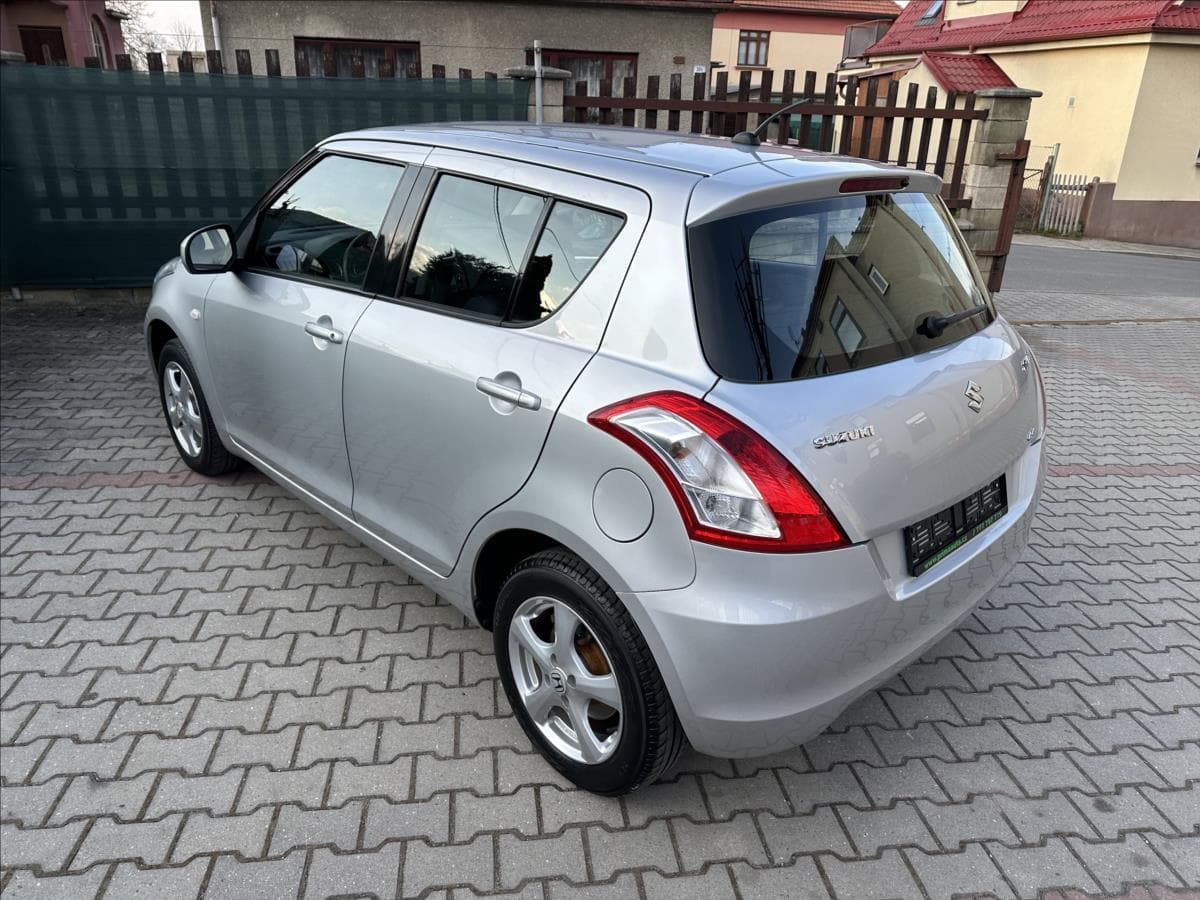 2014 Suzuki SWIFT - 7