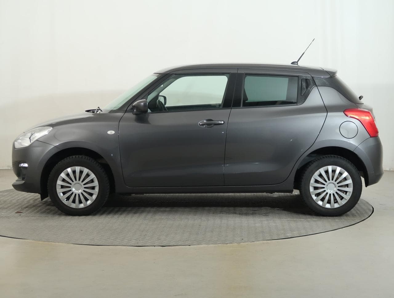 2018 Suzuki SWIFT - 4