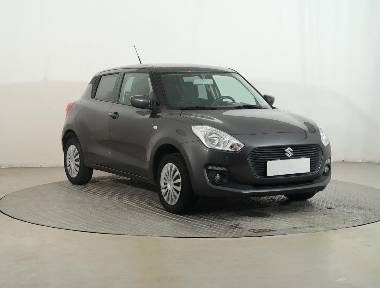 2018 Suzuki SWIFT