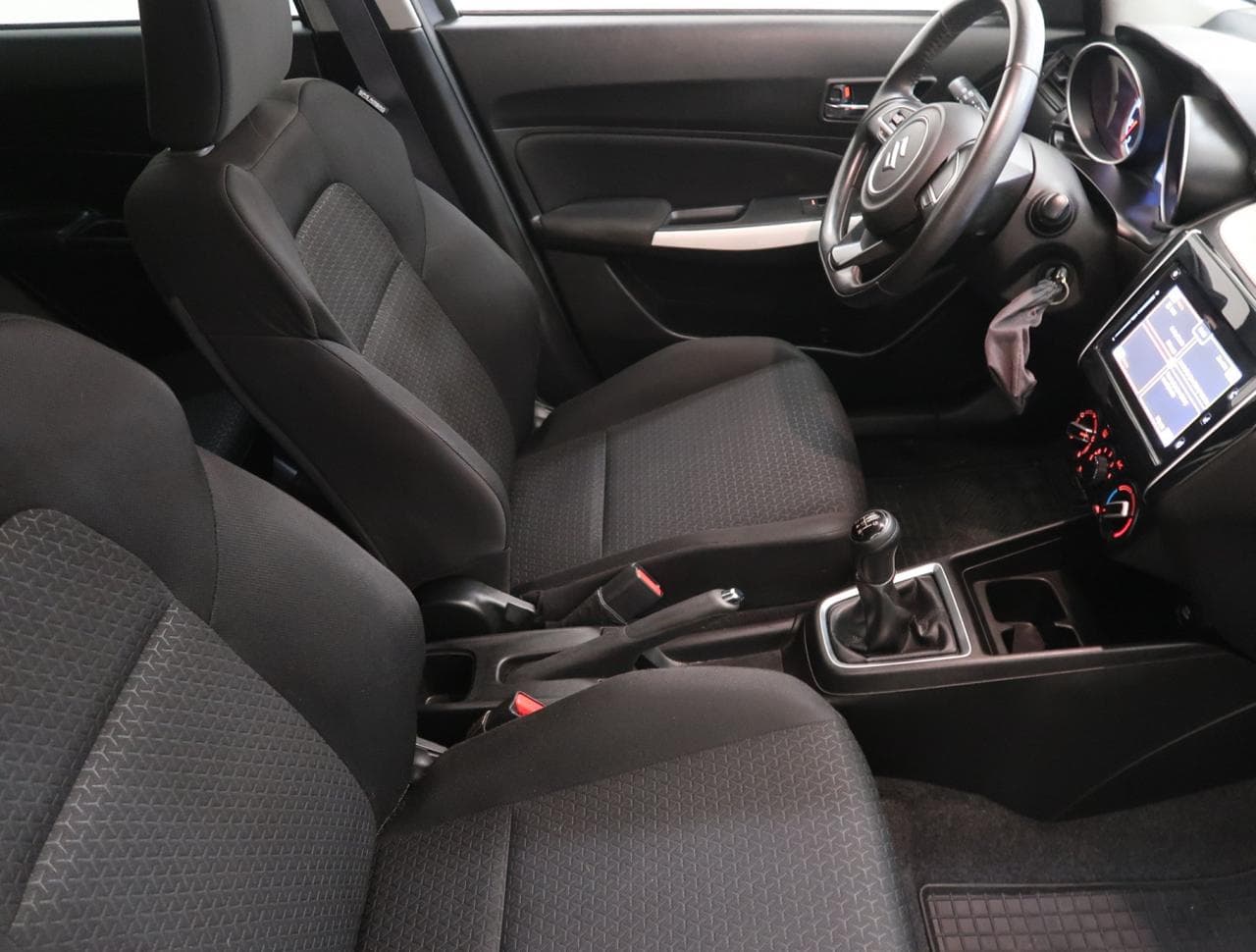 2018 Suzuki SWIFT - 12