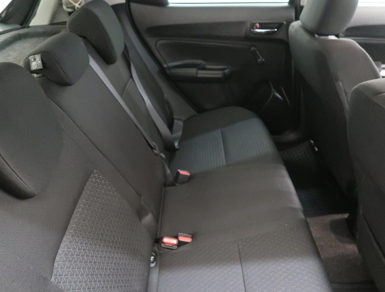 2018 Suzuki SWIFT - 13