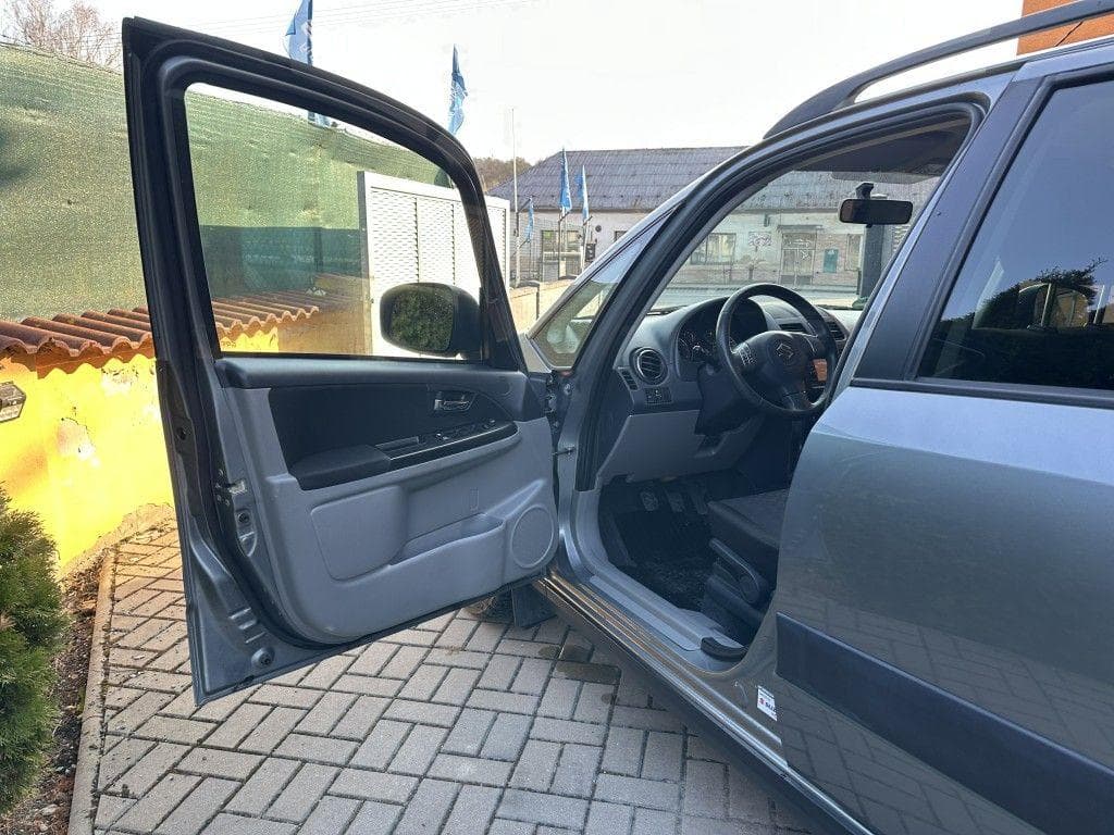 2012 Suzuki Sx4 - 18