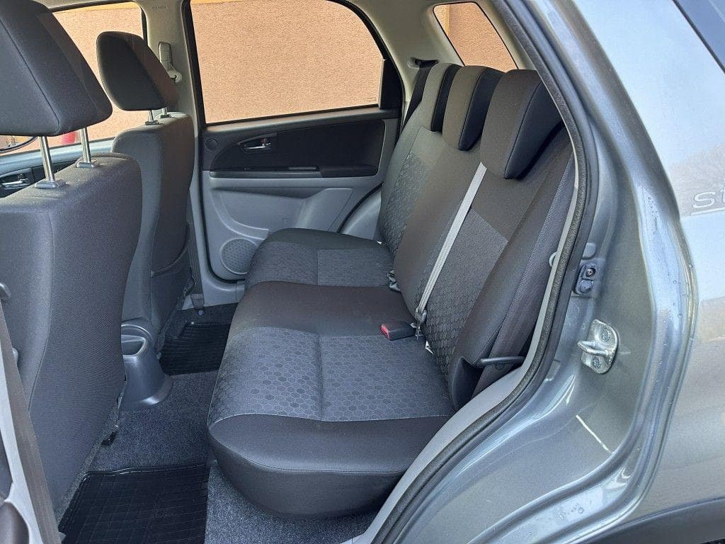 2012 Suzuki Sx4 - 19