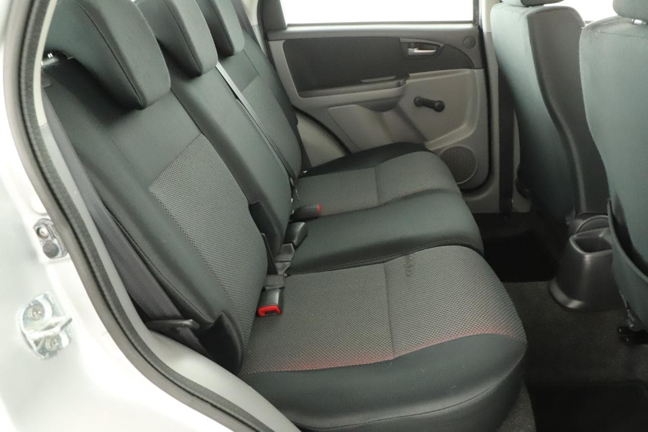 2007 Suzuki SX4 - 11