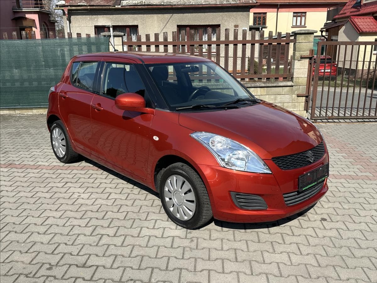 2011 Suzuki SWIFT