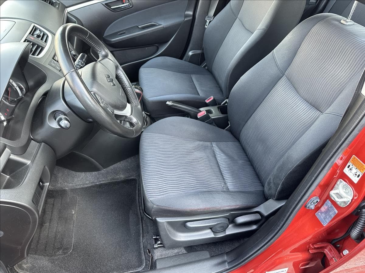 2011 Suzuki SWIFT - 11