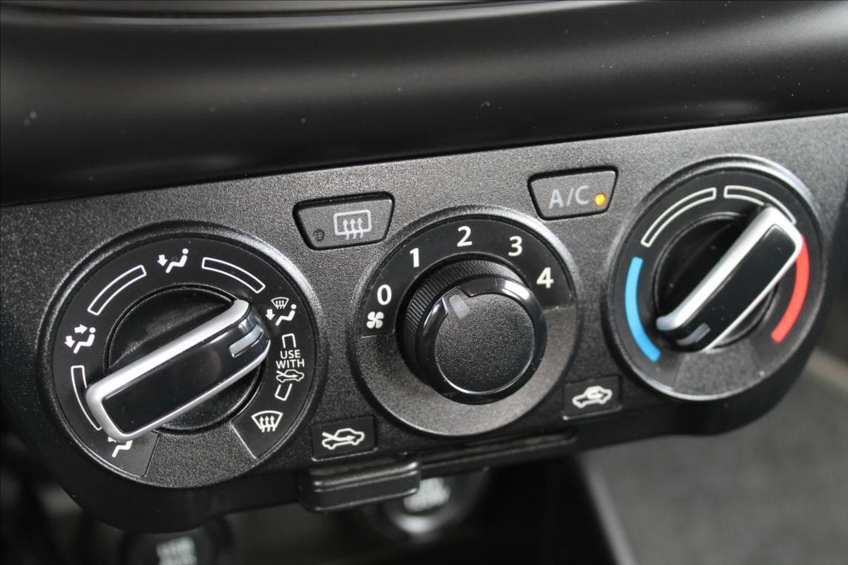 2021 Suzuki SWIFT - 13