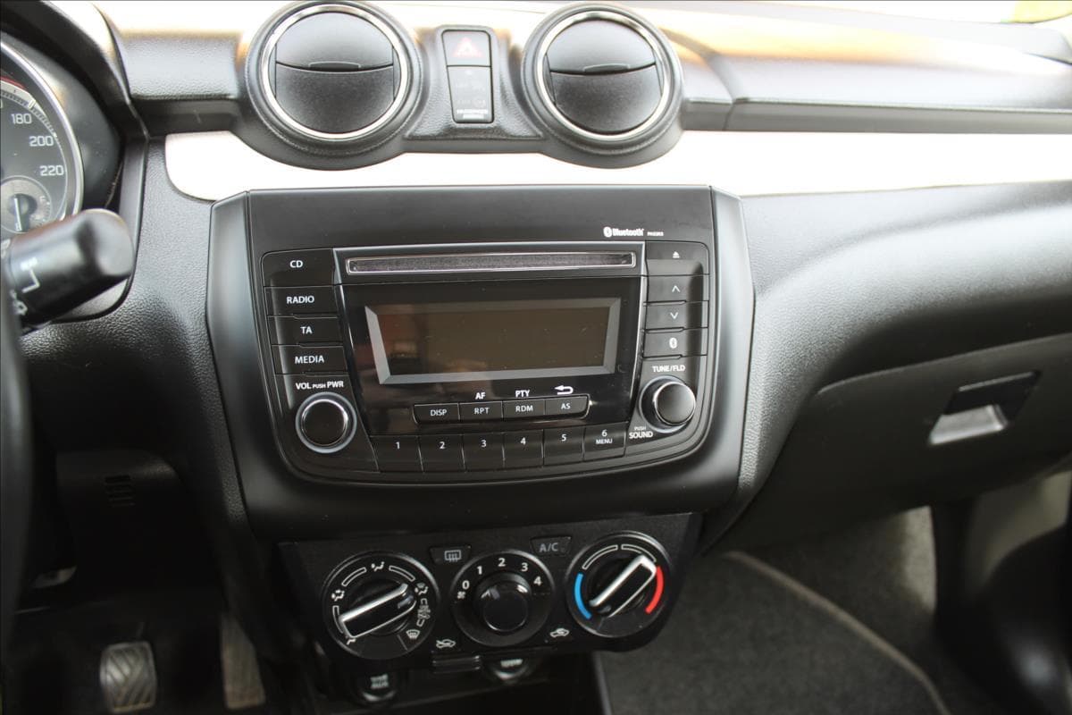 2021 Suzuki SWIFT - 11