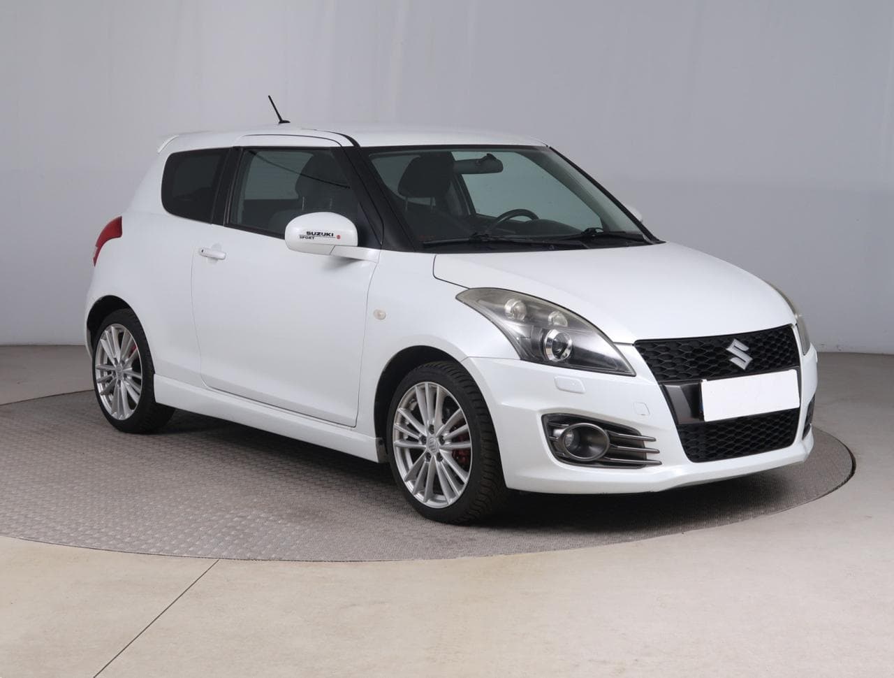 2015 Suzuki SWIFT