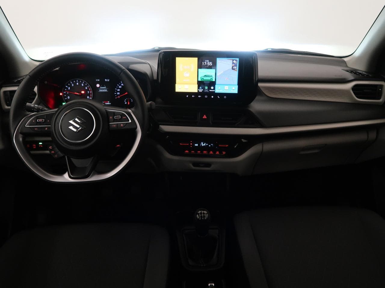 2025 Suzuki SWIFT - 10