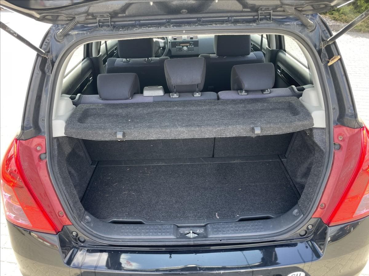 2009 Suzuki SWIFT - 9