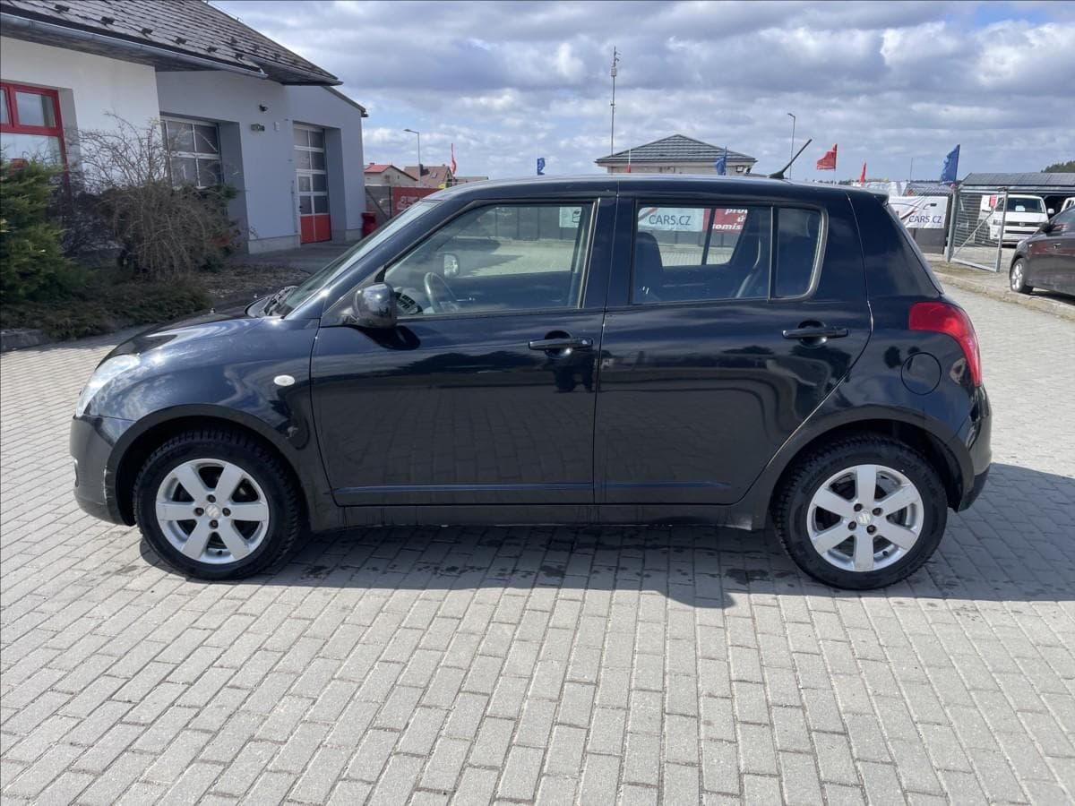 2009 Suzuki SWIFT - 2