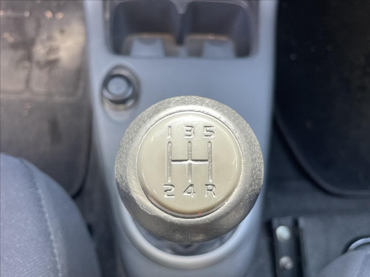 2009 Suzuki SWIFT - 19