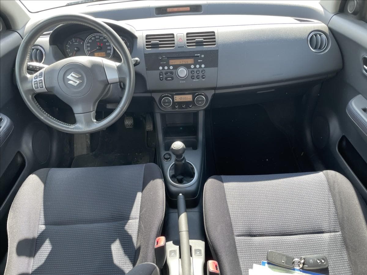 2009 Suzuki SWIFT - 12