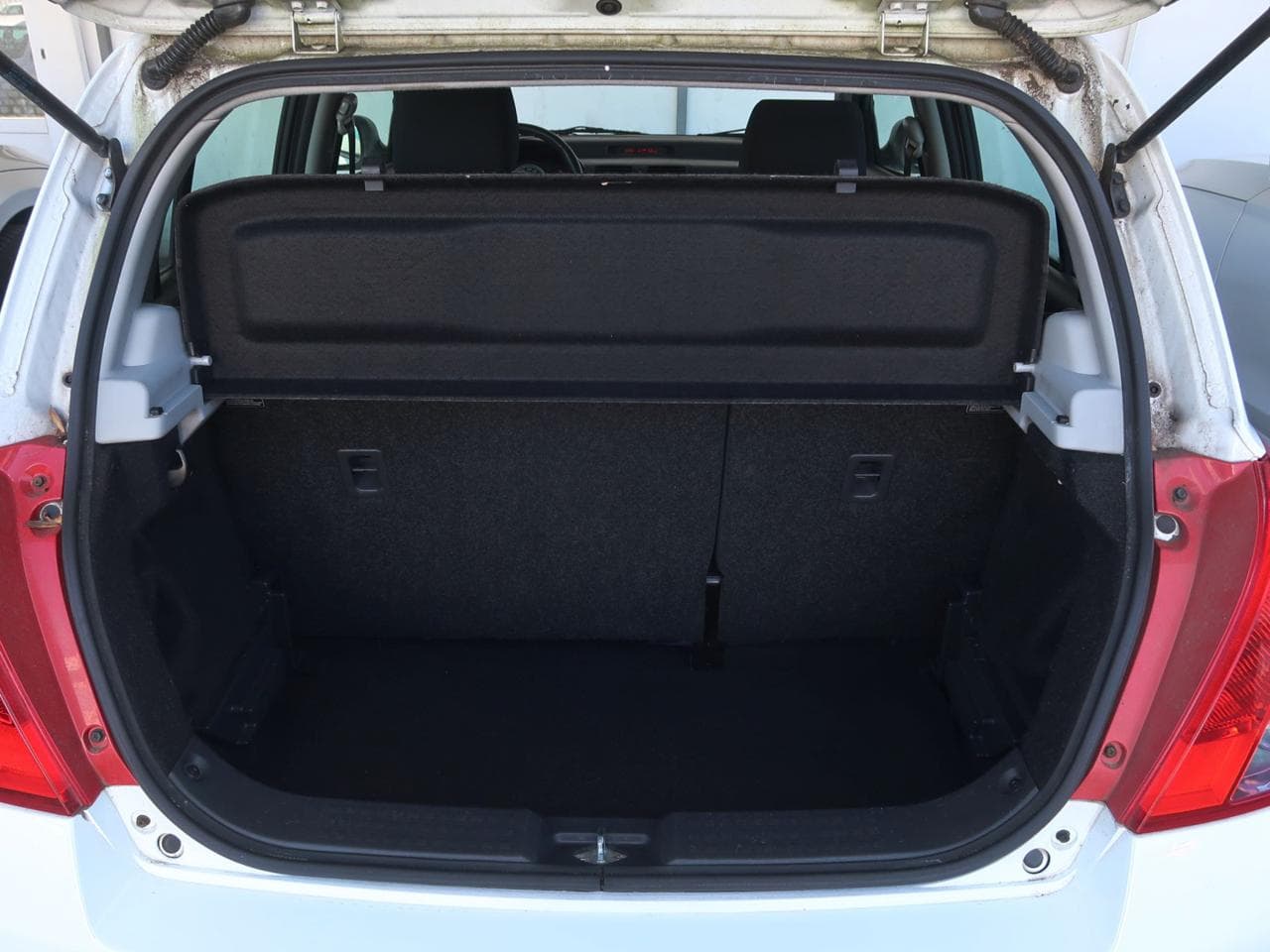 2009 Suzuki SWIFT - 19