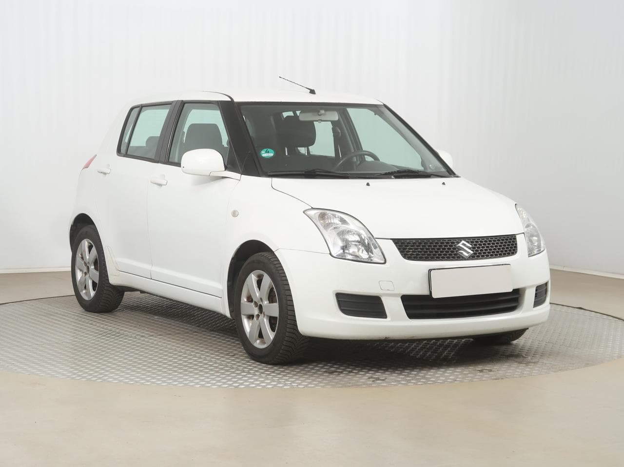 2009 Suzuki SWIFT
