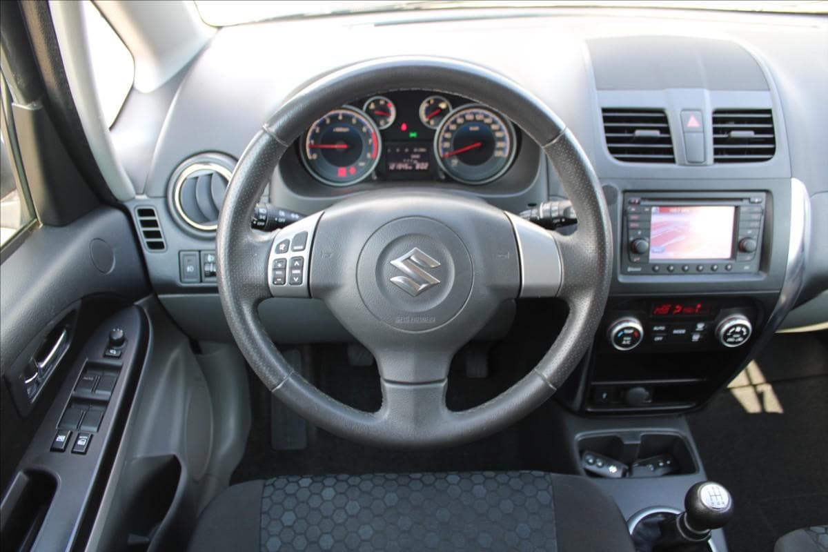 2012 Suzuki SX4 - 10
