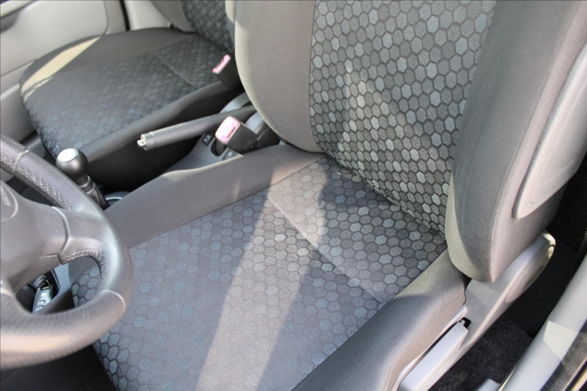 2012 Suzuki SX4 - 19