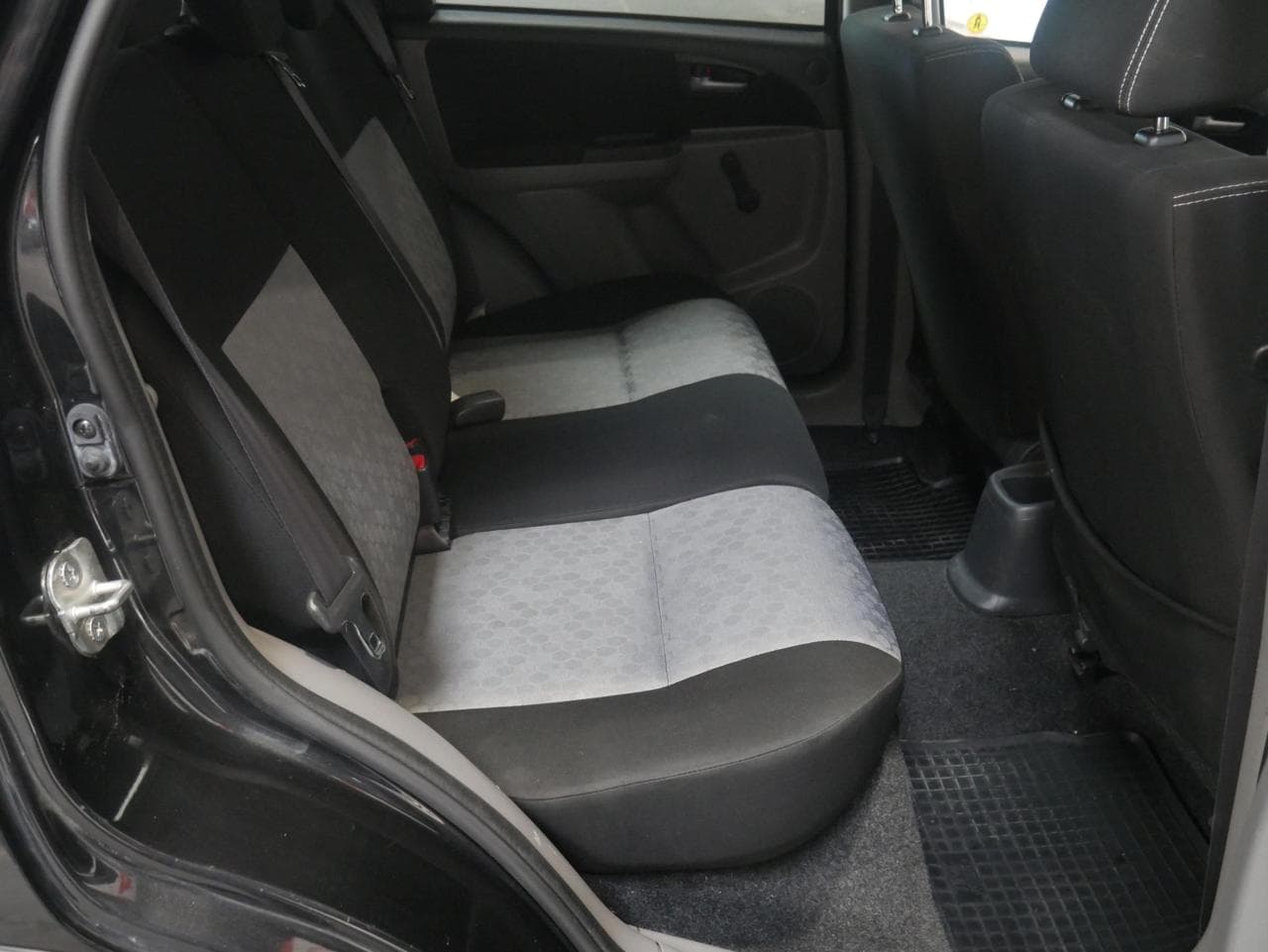 2013 Suzuki SX4 - 13