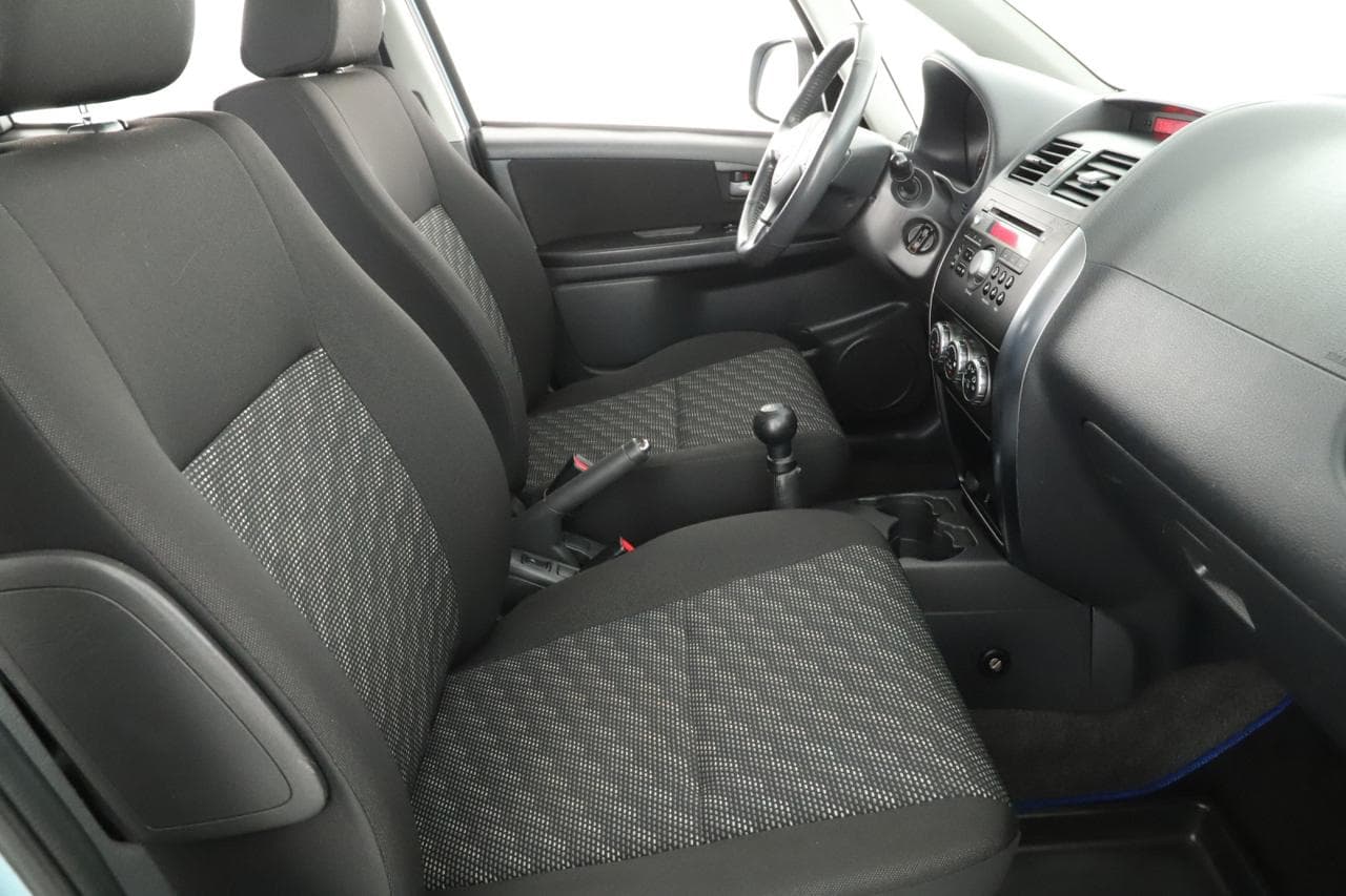 2009 Suzuki SX4 - 10