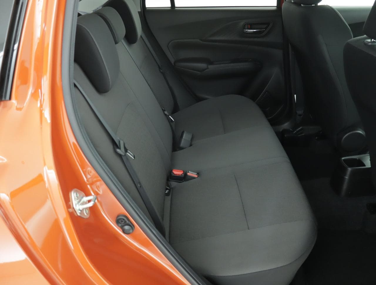 2025 Suzuki SWIFT - 13