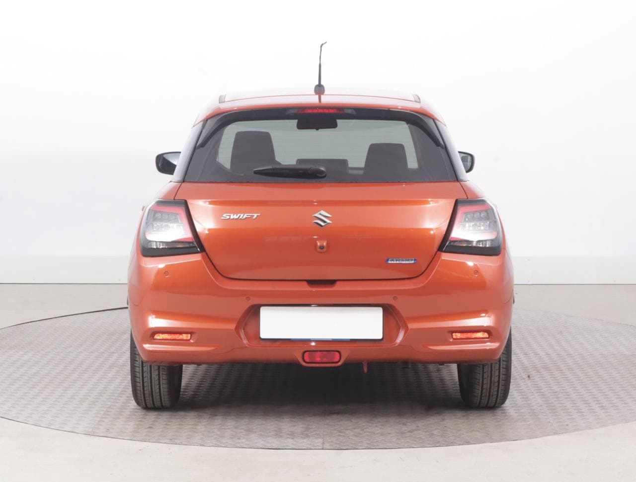 2025 Suzuki SWIFT - 6