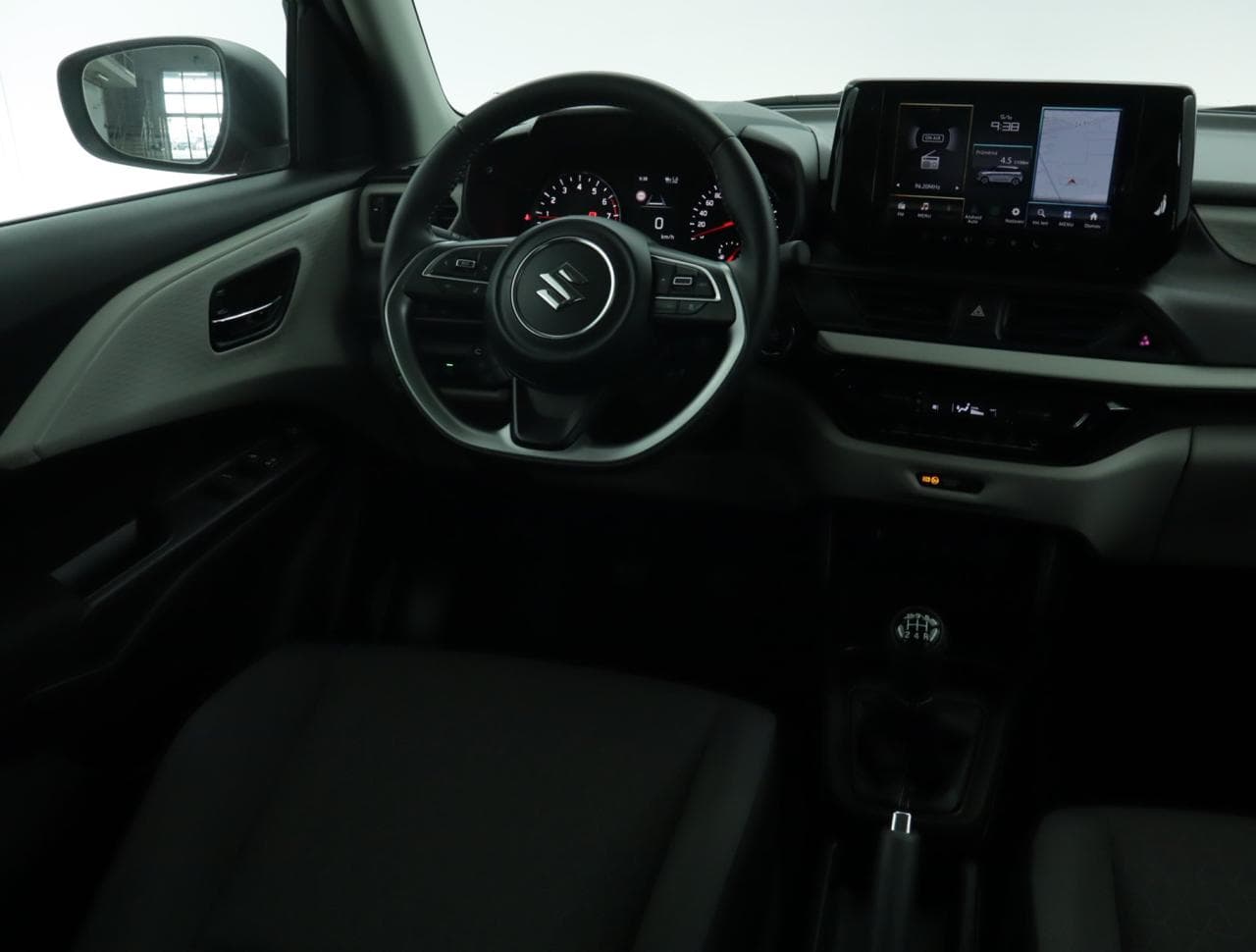 2025 Suzuki SWIFT - 9