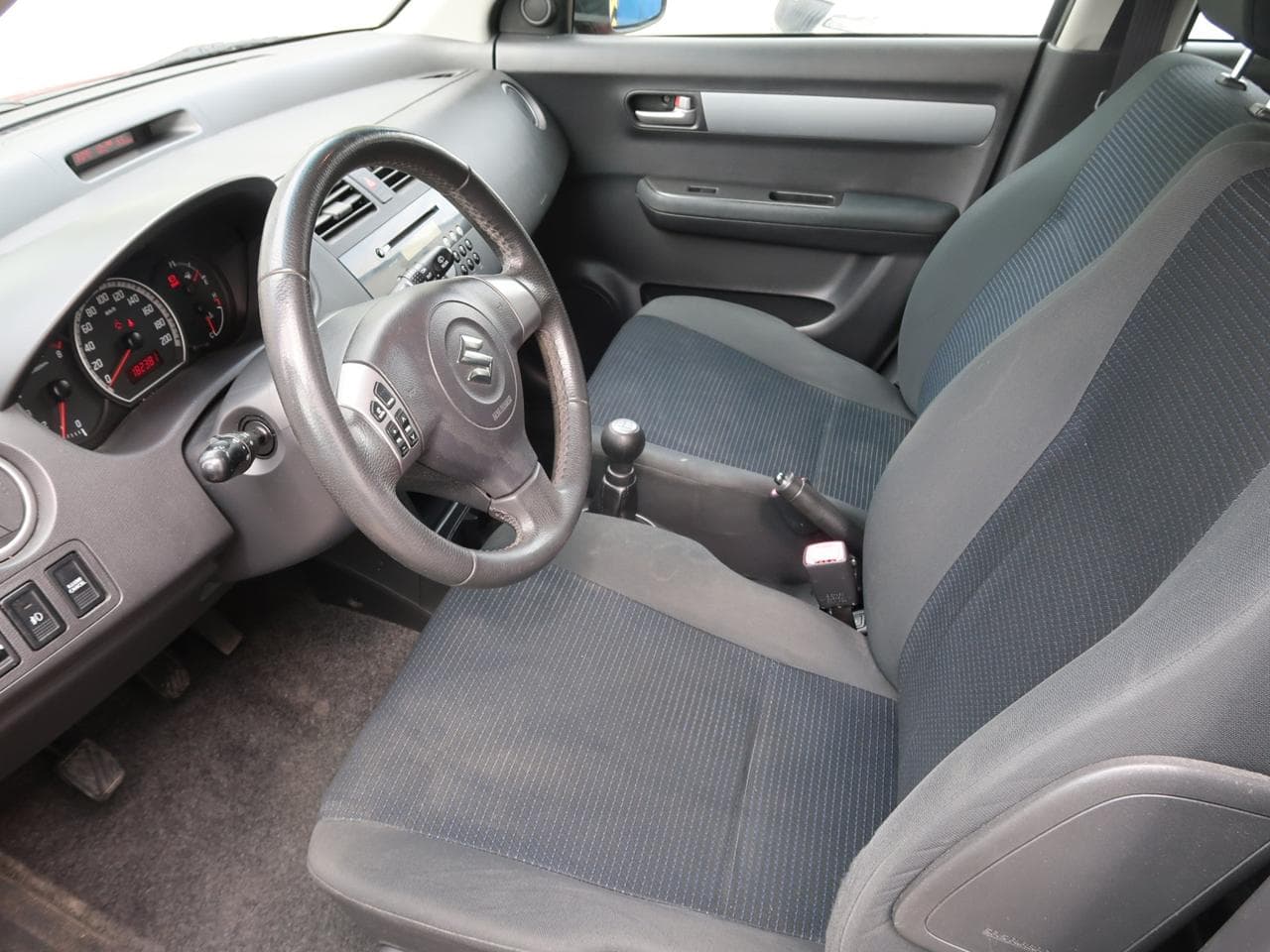 2008 Suzuki SWIFT - 26