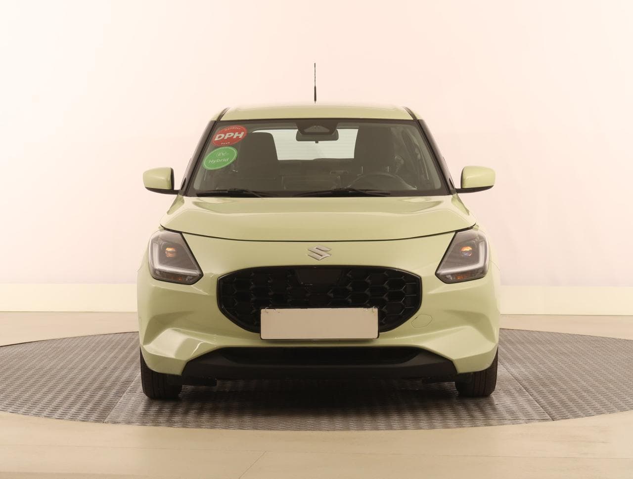 2025 Suzuki SWIFT - 2