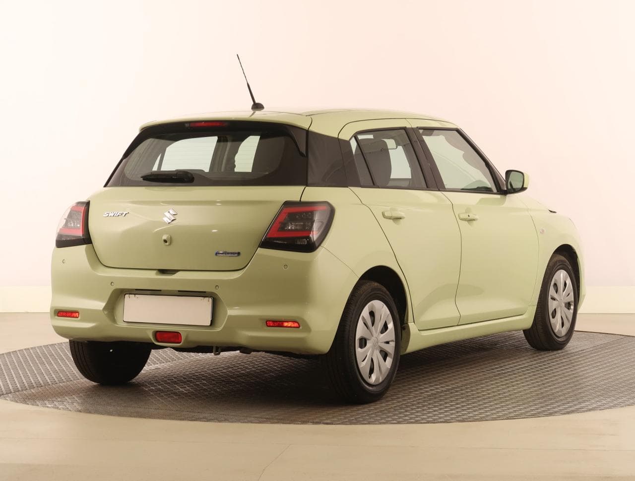 2025 Suzuki SWIFT - 7