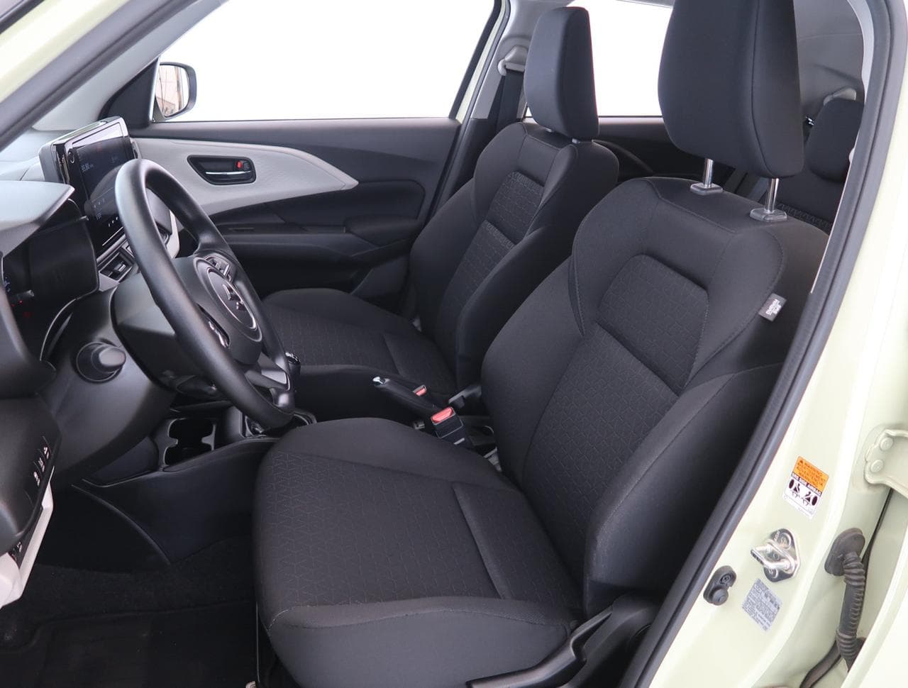 2025 Suzuki SWIFT - 16