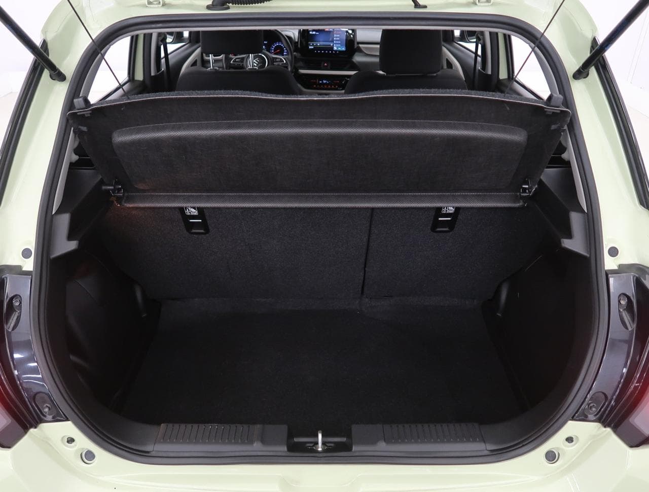 2025 Suzuki SWIFT - 19