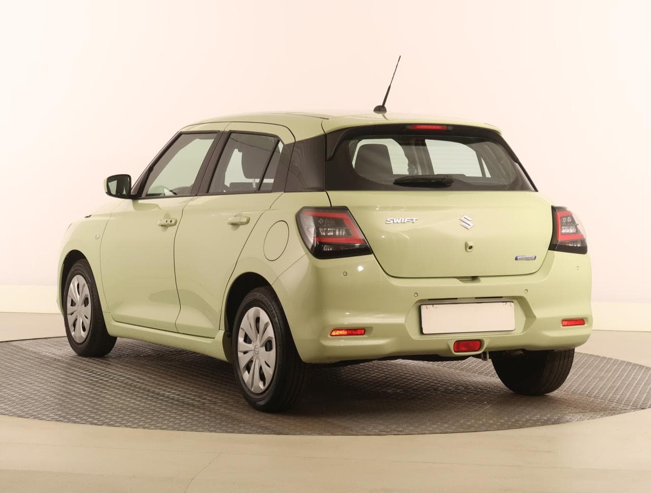 2025 Suzuki SWIFT - 5