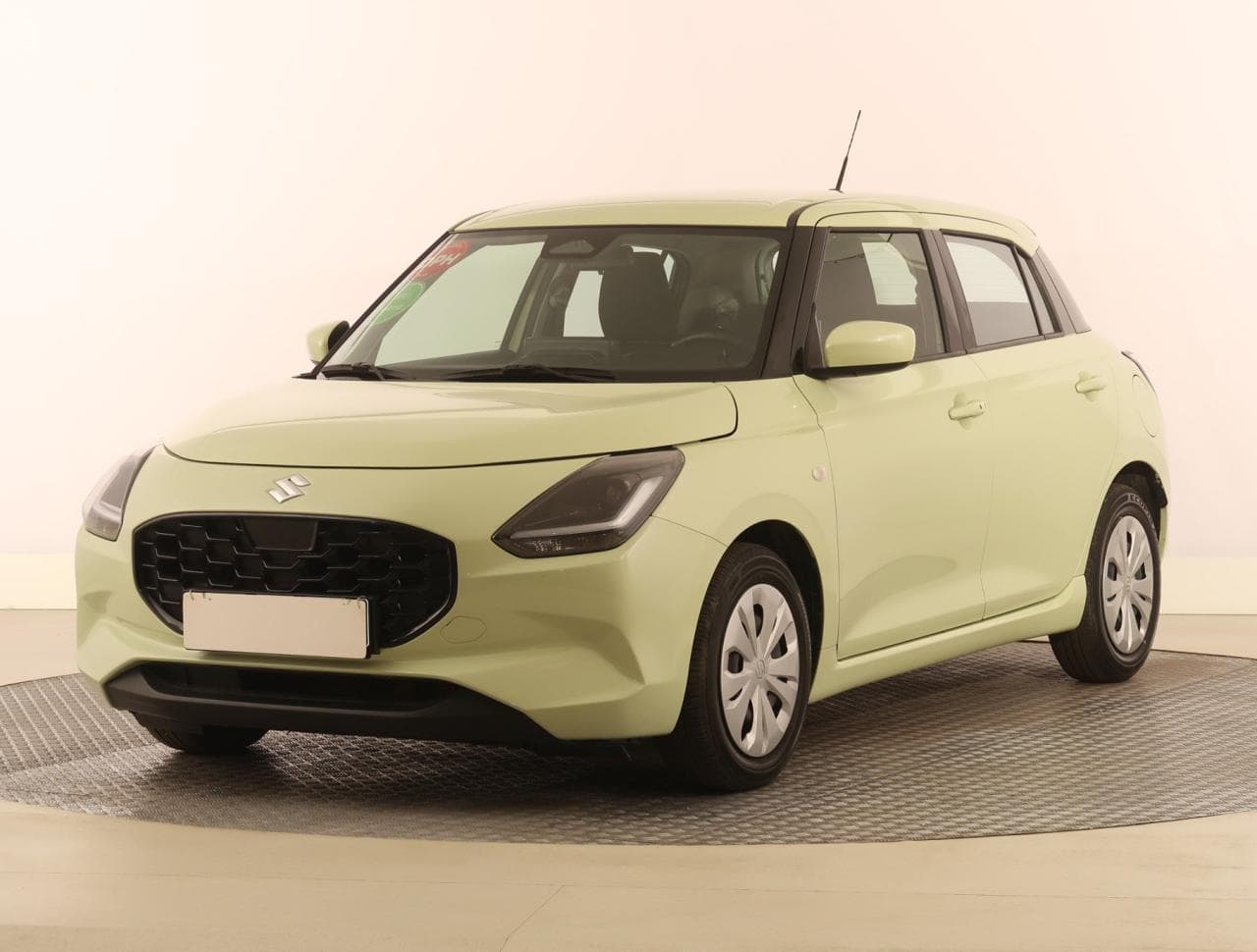 2025 Suzuki SWIFT - 3