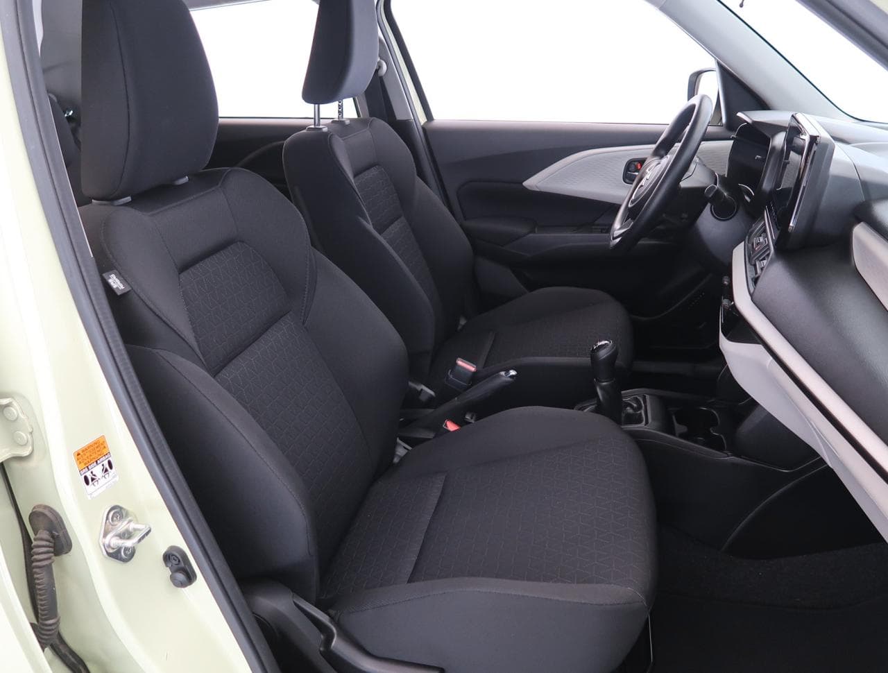 2025 Suzuki SWIFT - 12