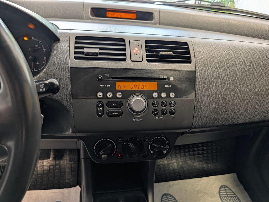 2010 Suzuki SWIFT - 14