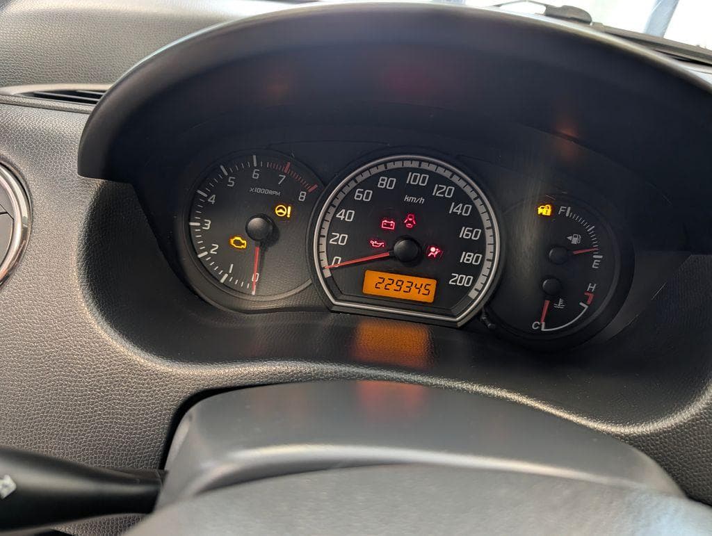 2010 Suzuki SWIFT - 13