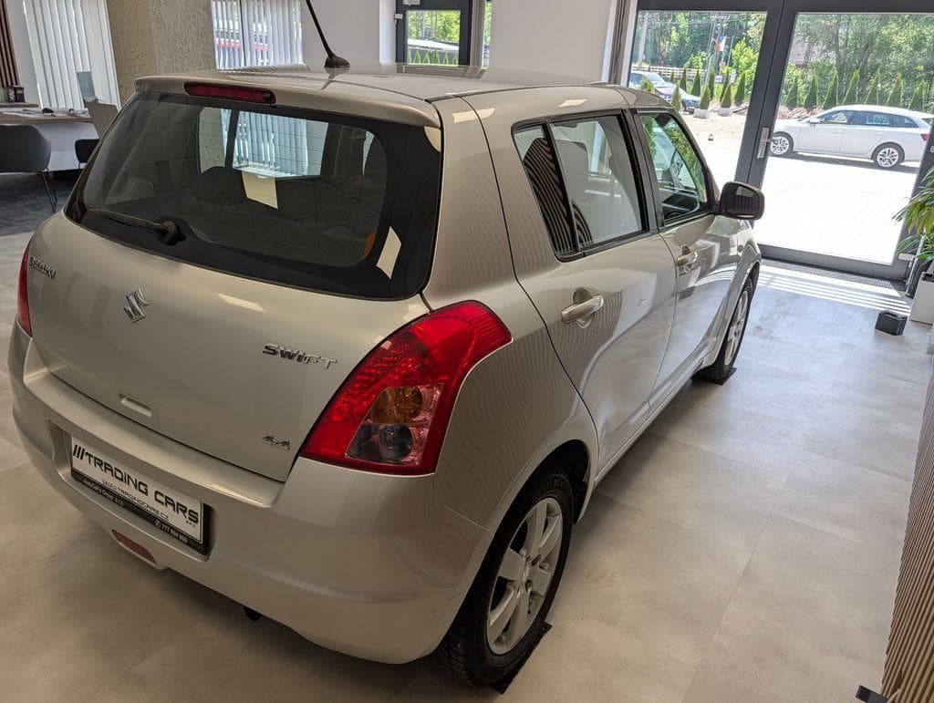 2010 Suzuki SWIFT - 7