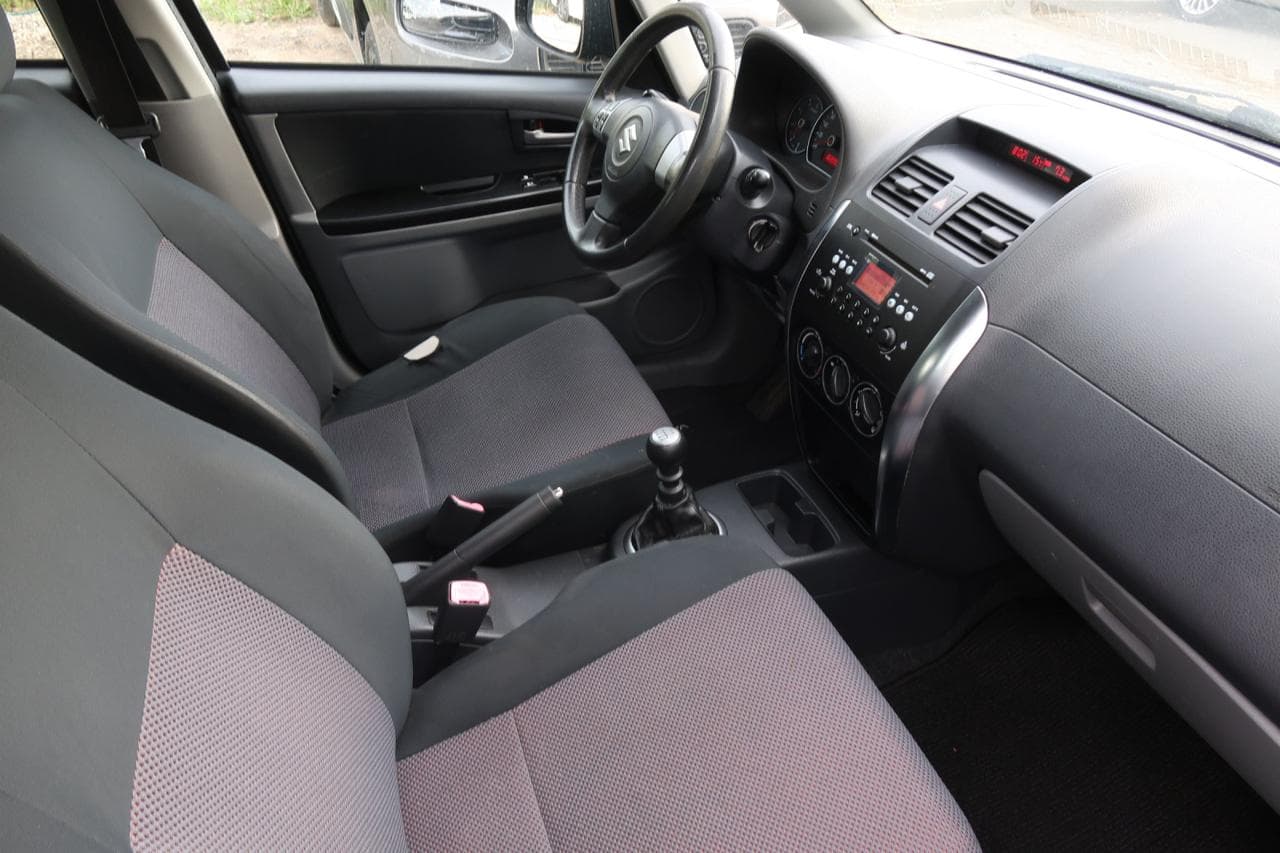 2007 Suzuki SX4 - 12