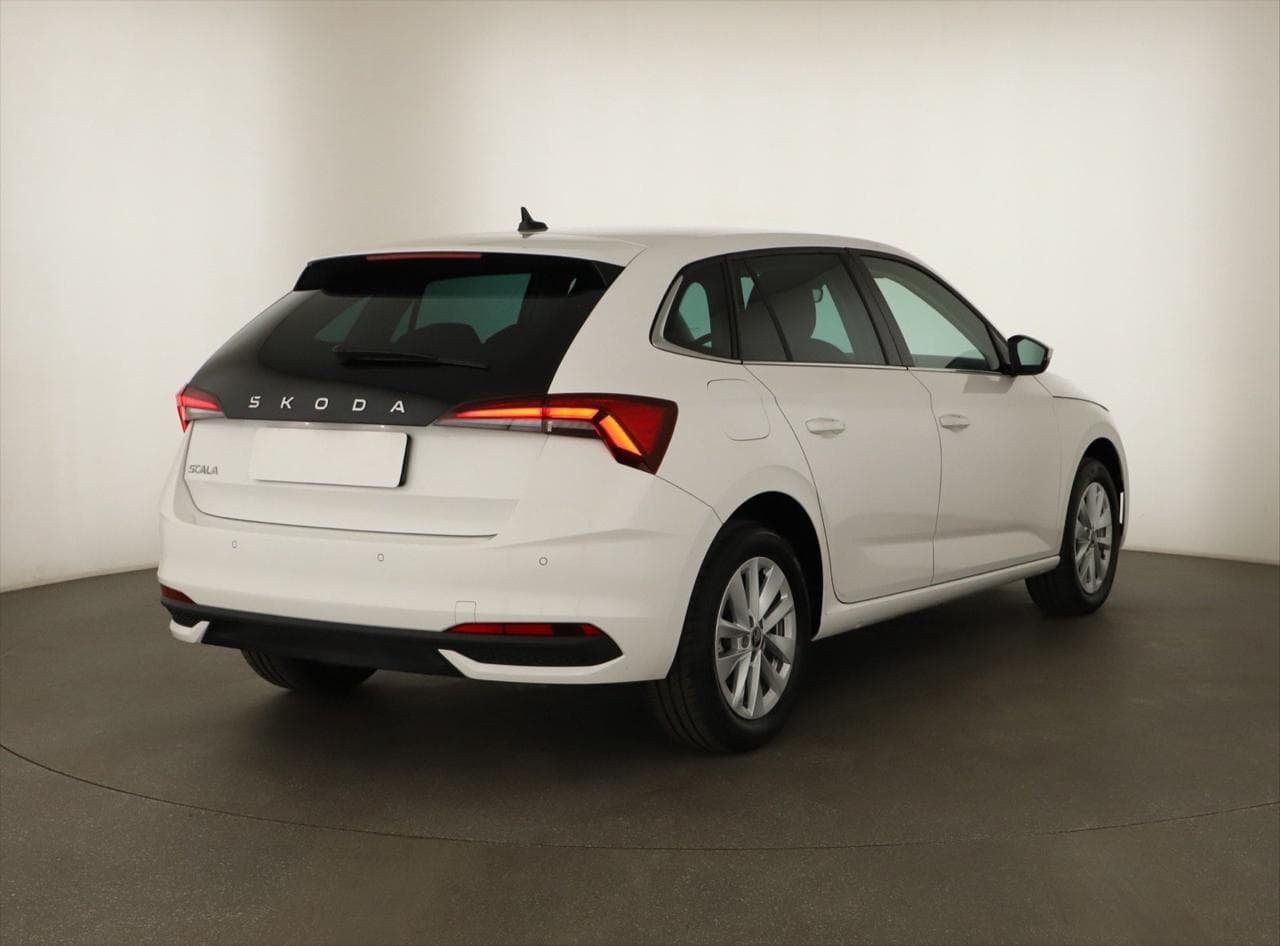 2025 Škoda SCALA - 17