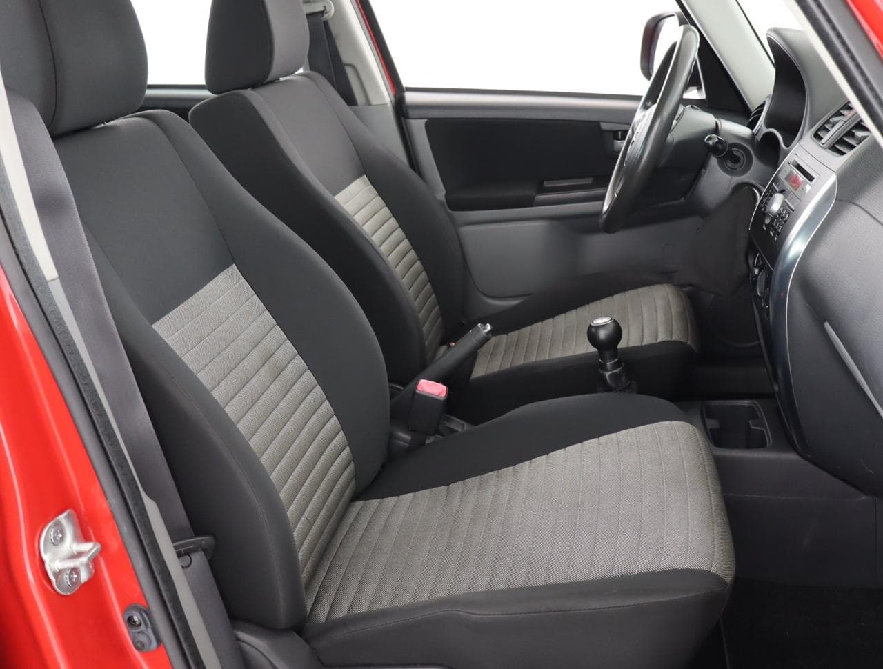 2012 Suzuki SX4 - 10