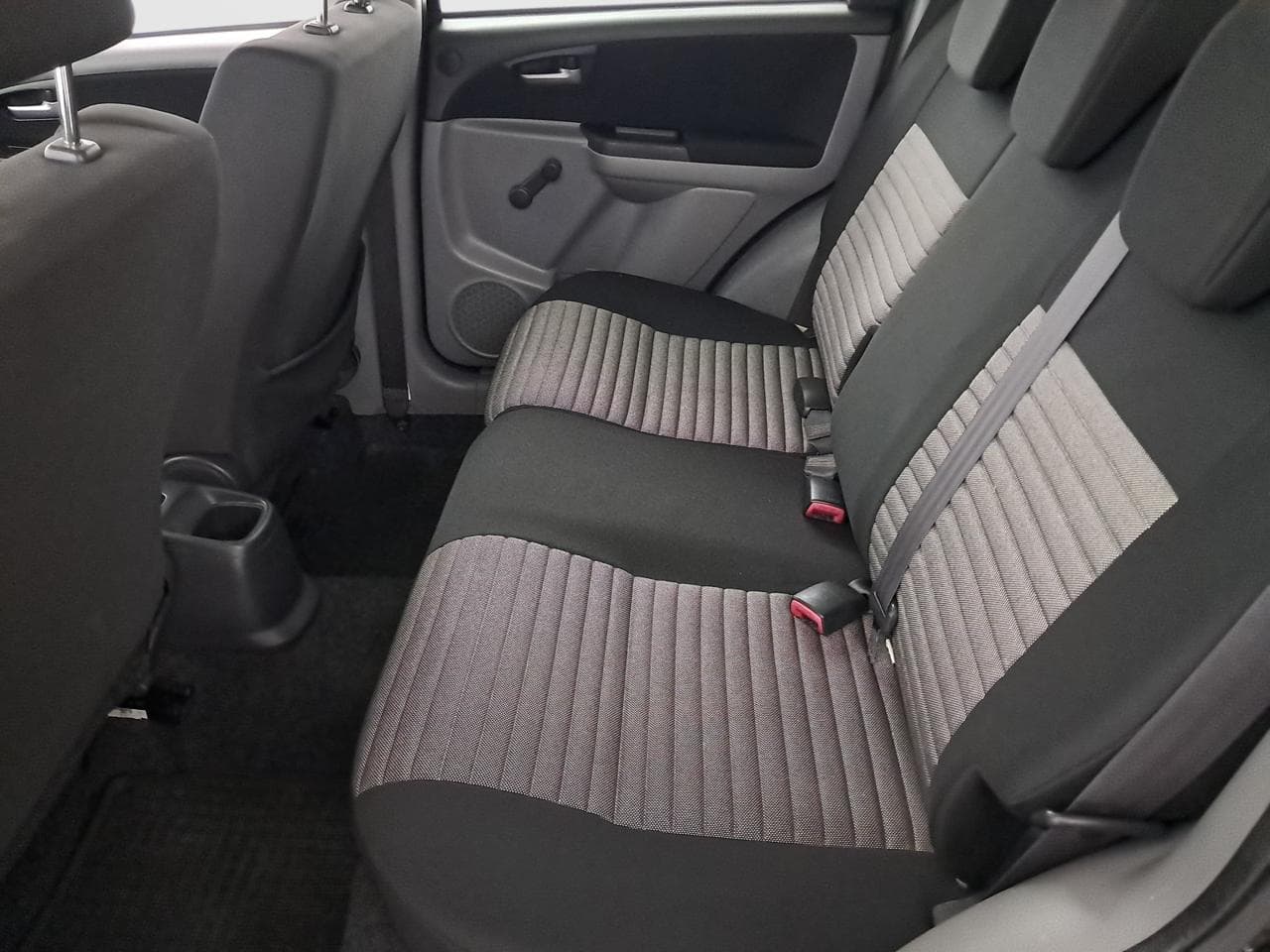 2011 Suzuki SX4 - 15