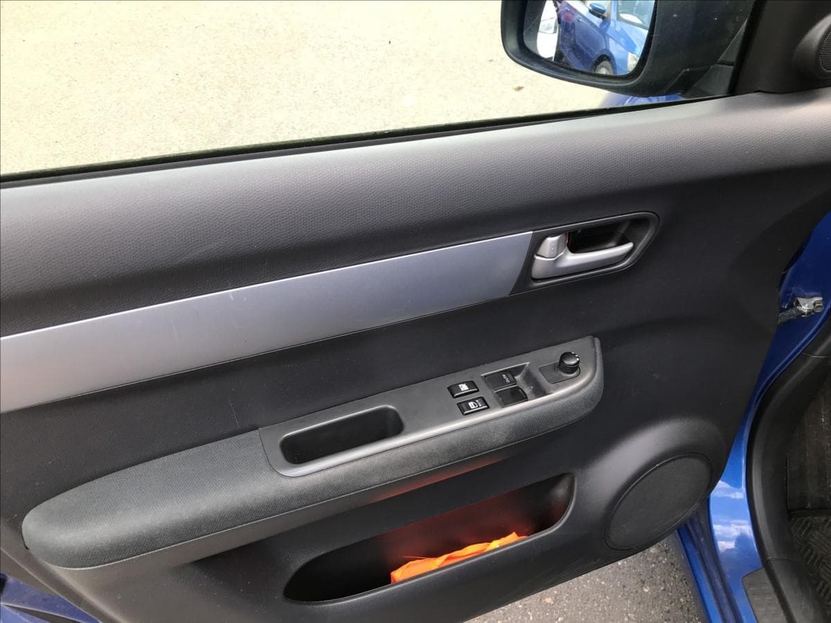 2010 Suzuki SWIFT - 7