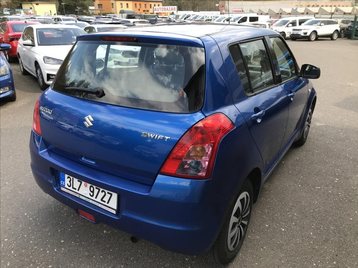 2010 Suzuki SWIFT - 4
